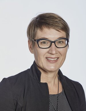 Portraitfoto von Klaudia Grafenau, Personalleiterin bei Rudolf Frierss & Söhne Fleisch- und Wurstspezialitäten GmbH